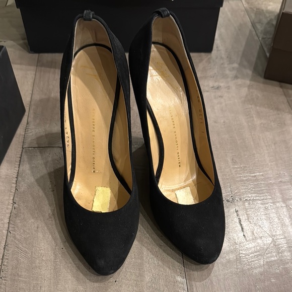 GIUSEPPE ZANOTTI Black and Leopard Print Wedge Heels - Picture 2 of 6